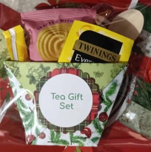 Tea Gift Set 1 - The Craft Box Blog - Paisley Tea Gift Set - Red and Green